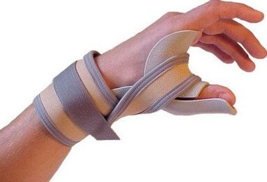 Lesioaren eskuaren thumb-a finkatzea